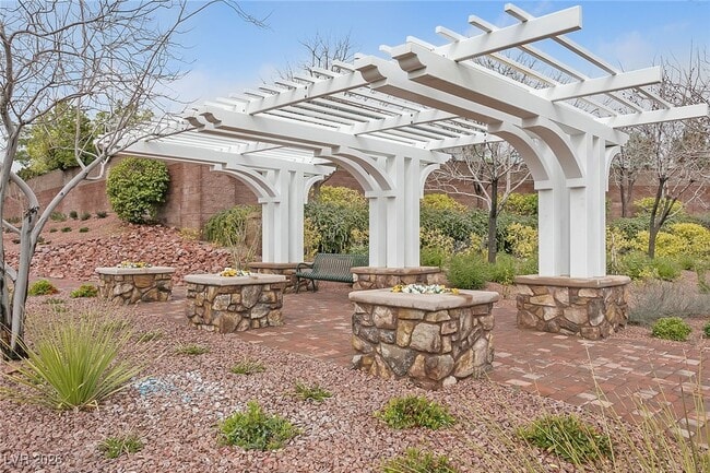 Photo - 10822 Hunters Green Ave