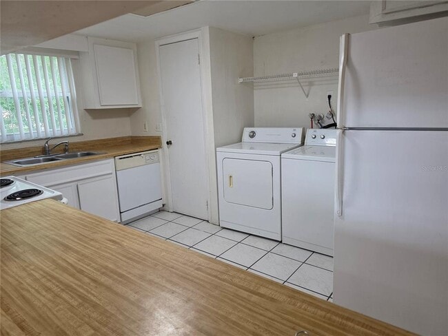 Photo - 9910 Turf Way Unit 8