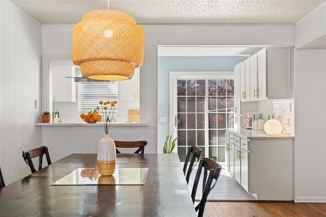 Building Photo - 2105 Columbia Cove