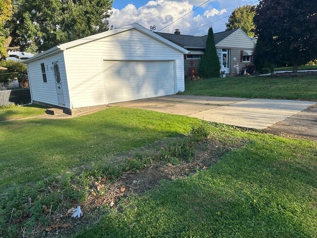 Photo - 2531 W 32nd St