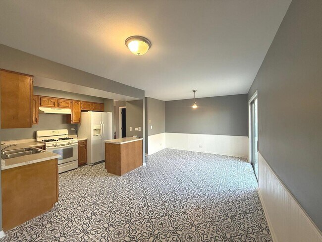 3023 Jamestown Ct