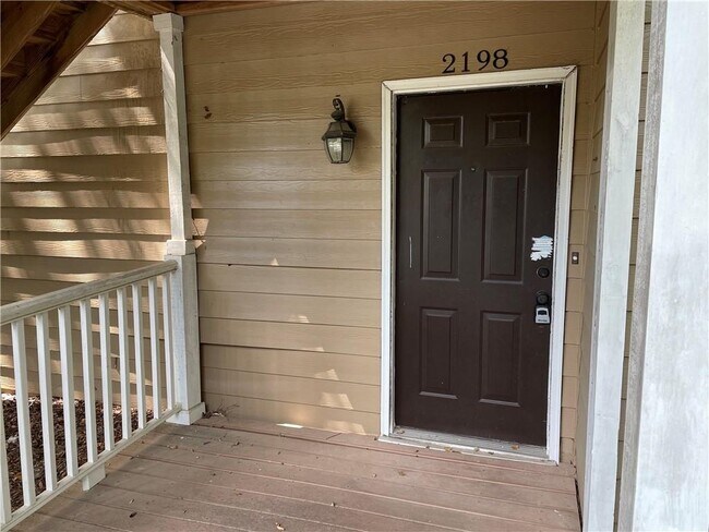 Photo - 2198 River Heights Walk SE