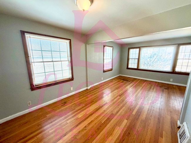 Photo - 3BR Home for Rent | Hardwood Floors | Garage