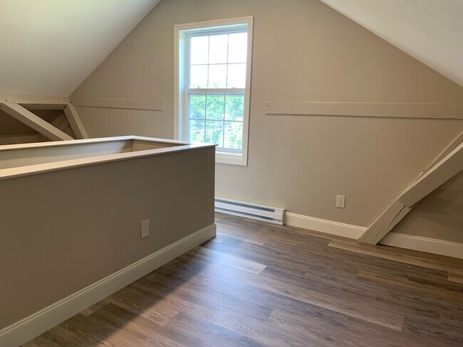 Bedroom #3 - 8 Hillside Ave Unidad #8
