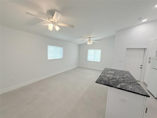 Photo - 1013 3rd St W