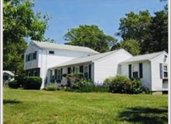 Building Photo - 90 Wendward Way