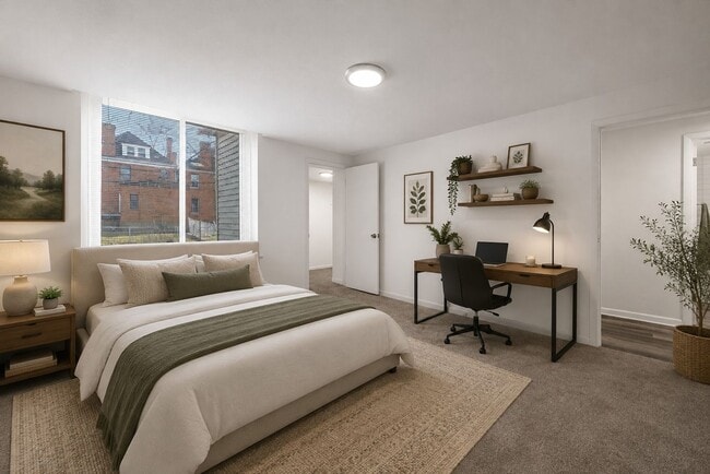 Photo - 612 N St Clair St Unit 1