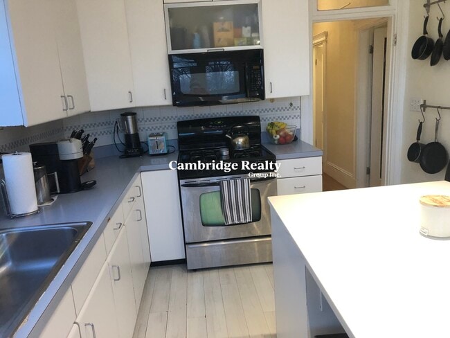 Photo - 229 Harvard St