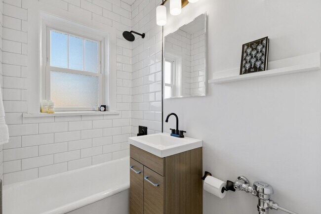 Photo - 2748 N Hampden Ct