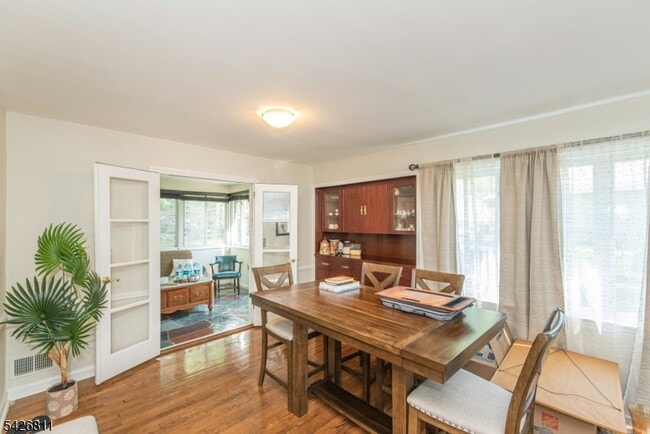 Photo - 123 Smull Ave