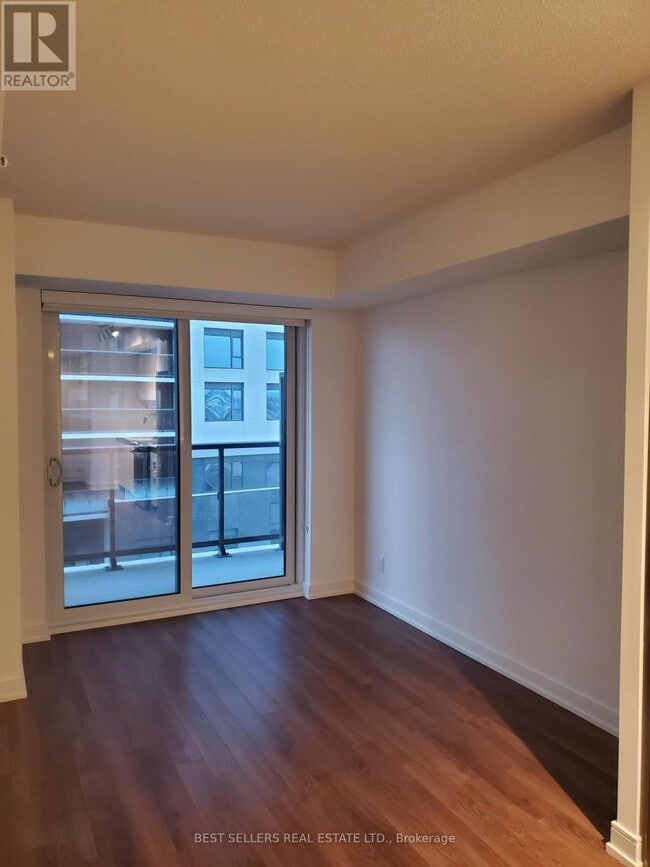 Photo - 30 Samuel Wood Wy Unit 605