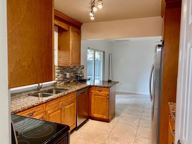 Photo - 1283 Anhinga Dr