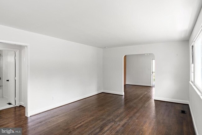 Photo - 5019 Leland Dr