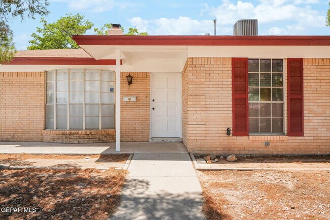 Photo - 10337 Galahad Way