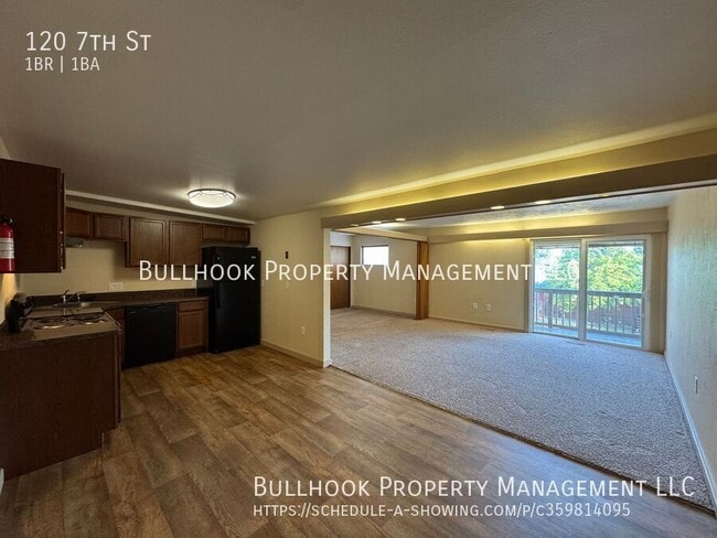 120 7th St