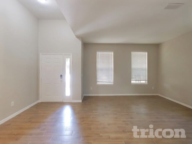 Photo - 502 Azalea Bloom Dr