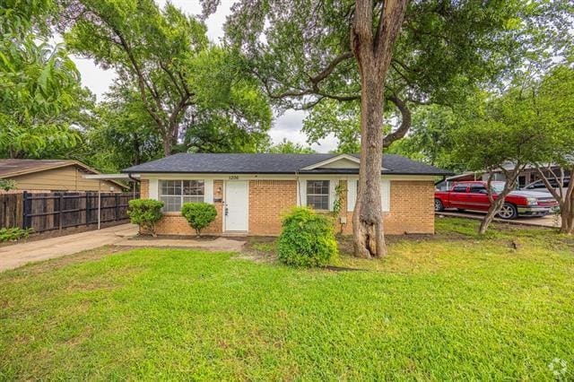 Building Photo - 1206 Curtis Dr Rental