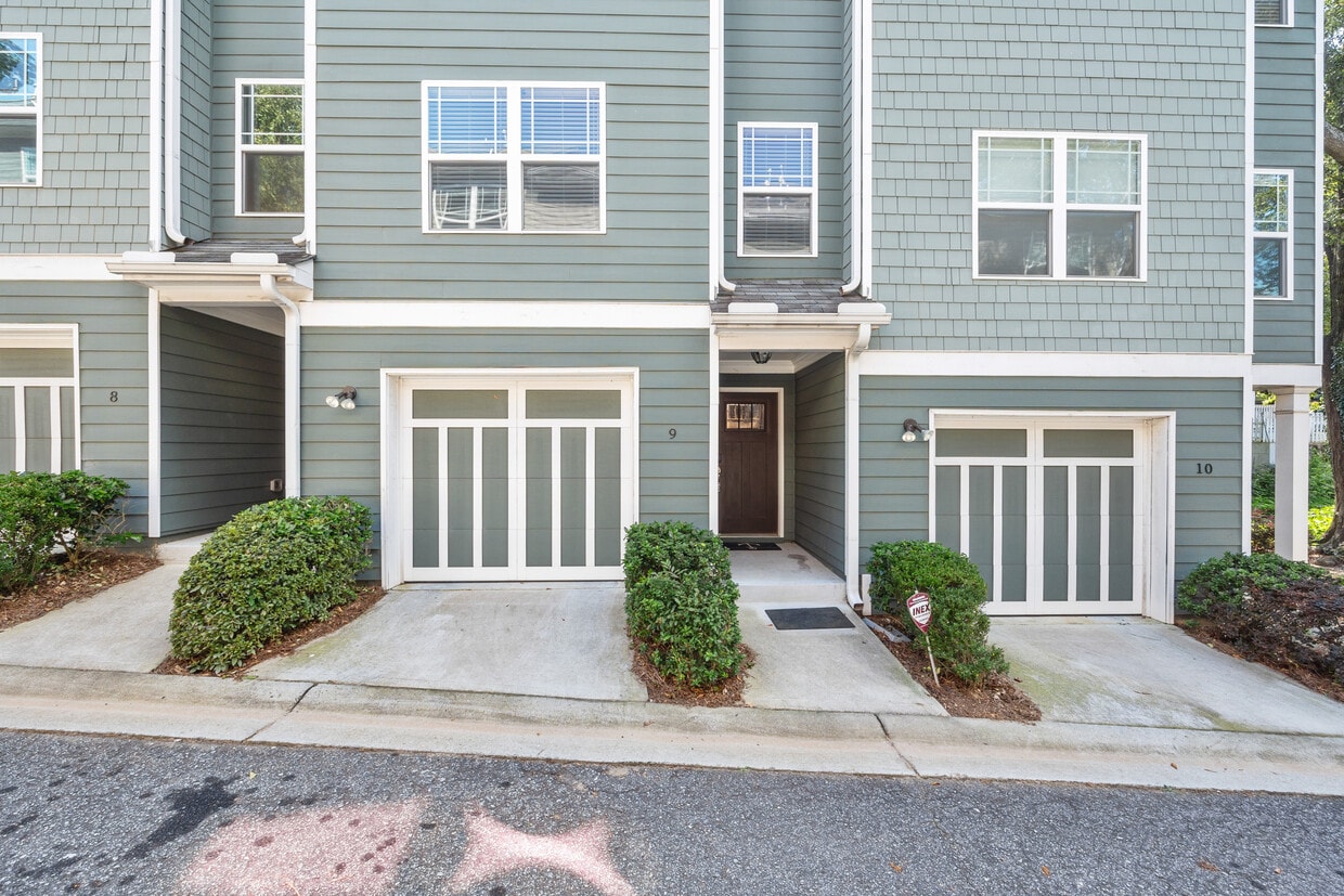 Photo - 1365 Memorial Dr SE (Atlanta, GA)
