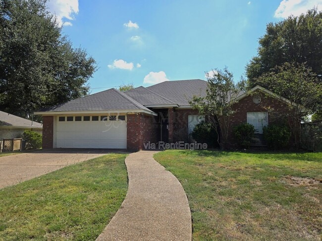Building Photo - 260 Cross Country Dr