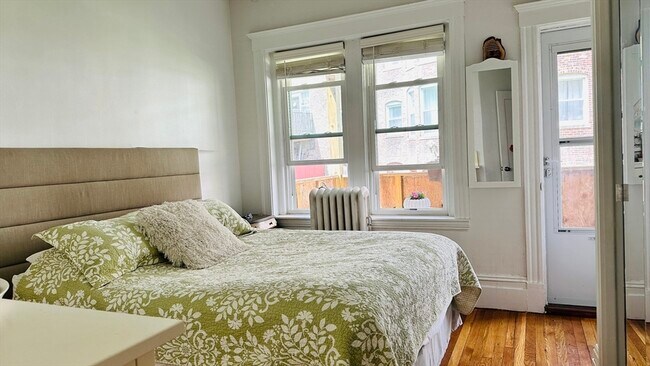 186 Naples Rd Unit 2