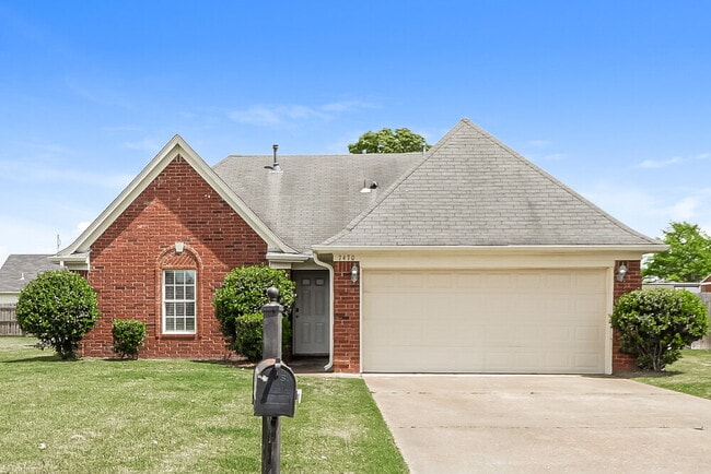 Building Photo - 7470 Jennifer Dr