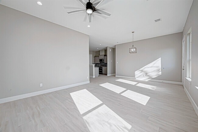 Photo - 3635 Needville Ave
