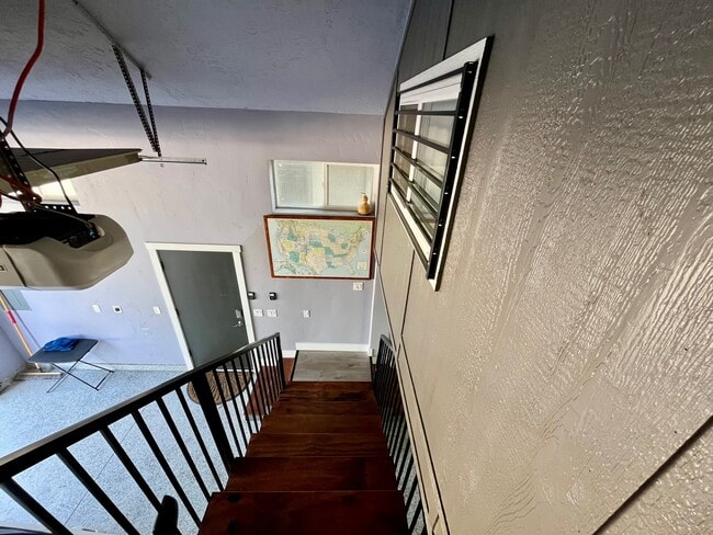 Photo - 2716 Syringa Ln