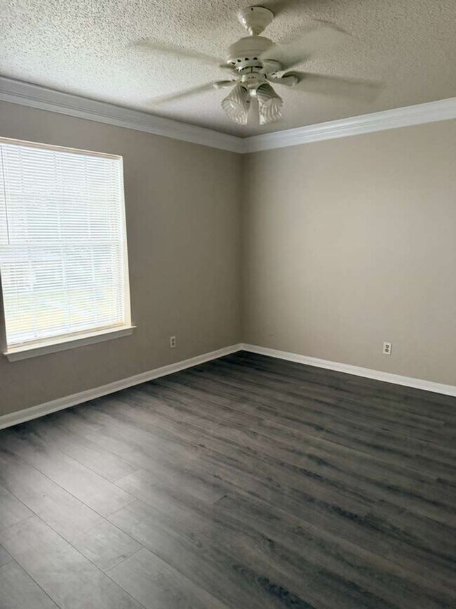 Photo - 9252 Glen Meadow Ln