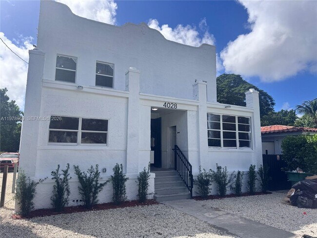 Building Photo - 4028 SW 11th St Unit 4A/Madrid