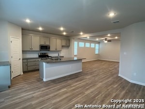 8234 Sunrise Glen