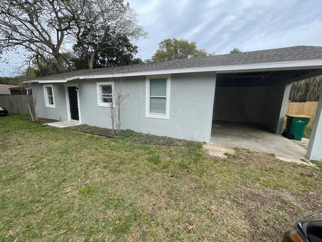 Photo - Eustis 2 Bed 2 Bath Home w/ Den