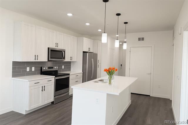 Building Photo - 4900 W 29th Ave Unit 305 Rental