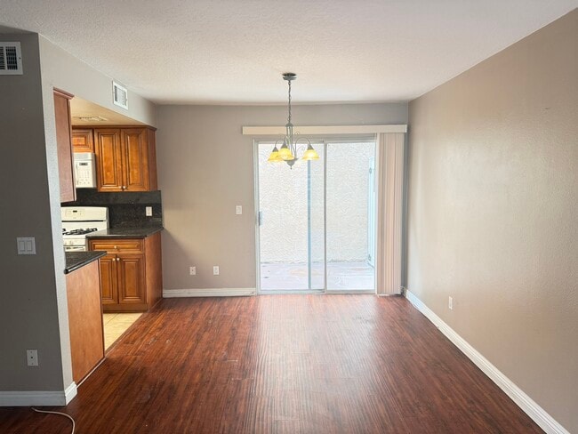 Photo - 77 N Michigan Ave Unit 3