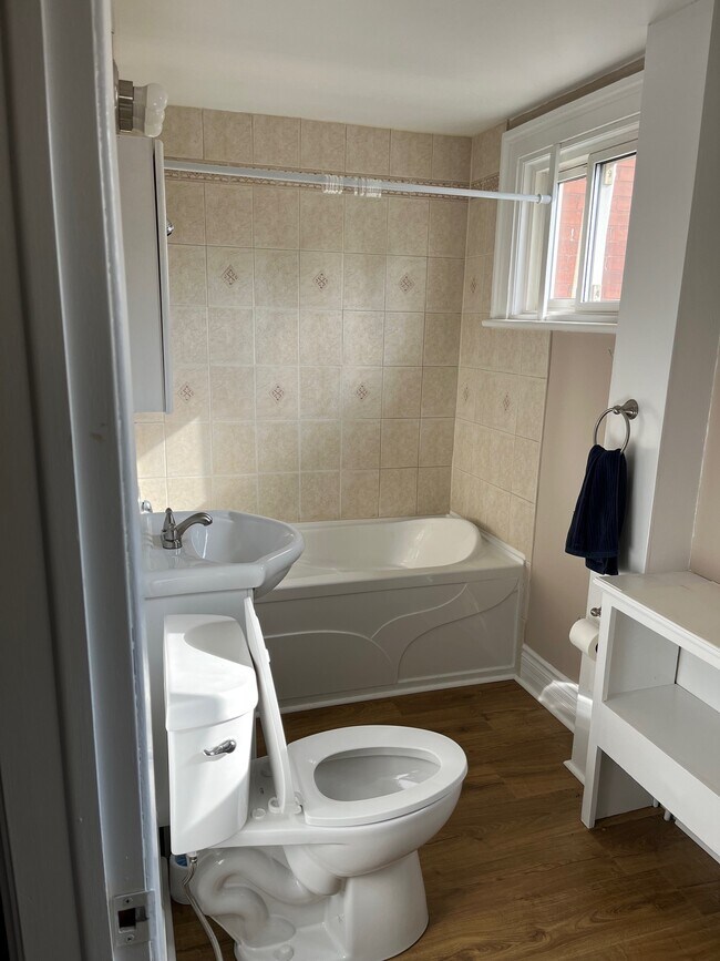 Photo - 5 Cleaveholm Dr