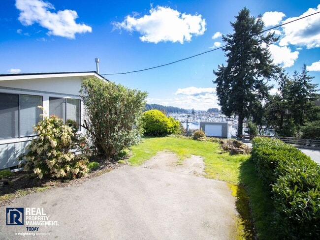 Photo - Charming 2 Bedroom! Stunning Views!