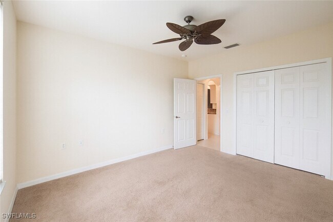 Building Photo - 1320 Charleston Square Dr Unit 203