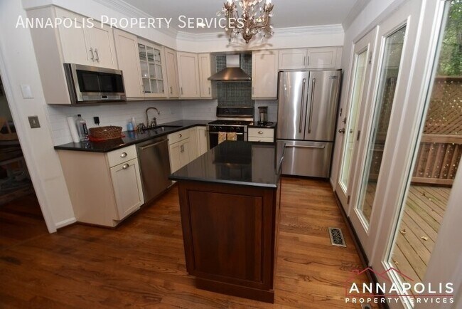 Photo - 2817 Pennypond Ln N