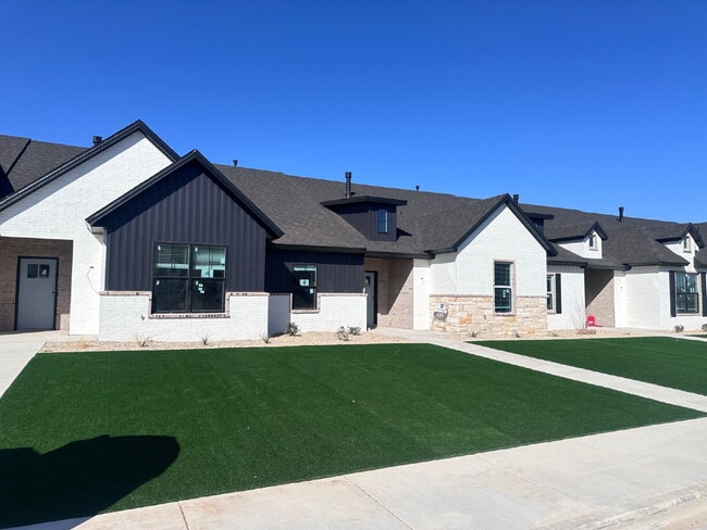 Photo - Charming 3-Bed, 2-Bath Home on Albany Ave – Spacious 1488 Sq Ft in Lubbock!