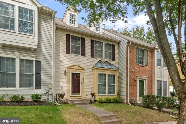 Building Photo - 9993 Sherwood Farm Rd