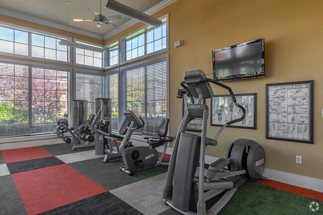 Interior Photo - Cypress Creek at Jason Avenue