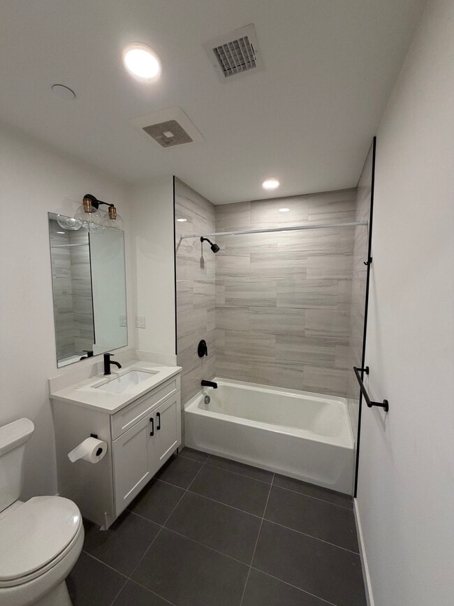 Photo - 175 Gove St Unit 4