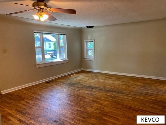 Photo - Adorable Two Bedroom House!