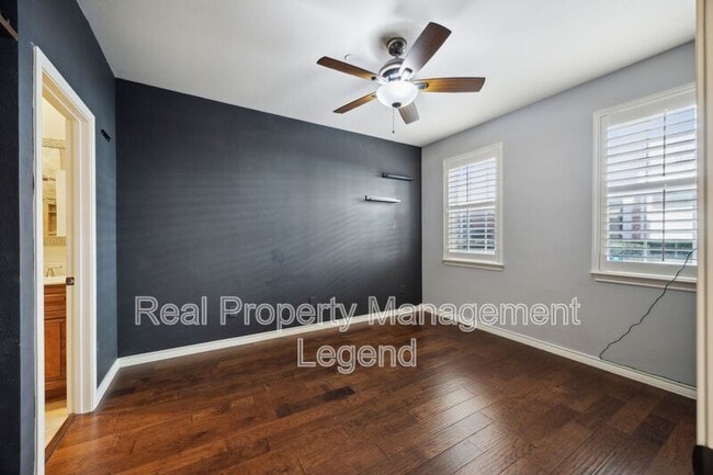 Photo - 15810 Breedlove Pl