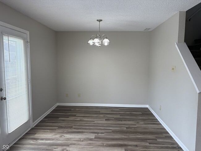 Photo - 5985 Claymont Blvd