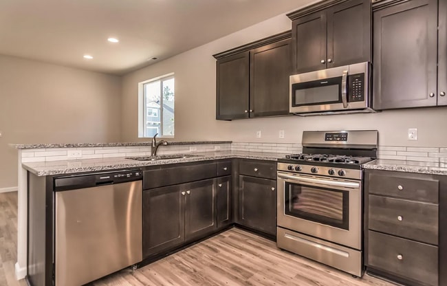 Photo - Like New 4 Bed Home Near Old Mill with A/C, Pool Access