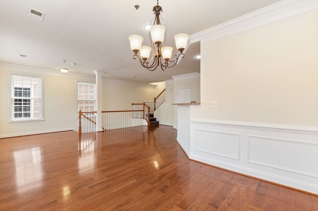 Photo - Elegant Townhome in Sought-After Groveton Woods