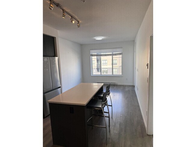 Photo - 15848 Fraser Hwy Unit 308