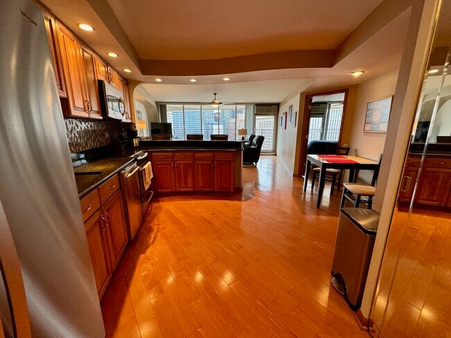 Photo - 300 N State St