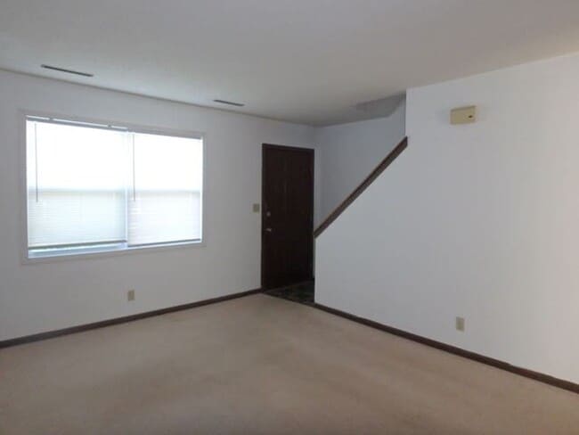 Photo - Nice 3 Bed 1.5 Bath Duplex SW Columbia!