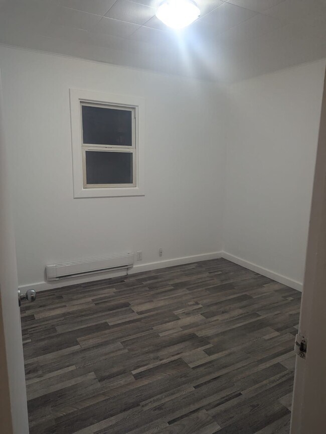 Photo - 9629-9615 15 St Unit 3